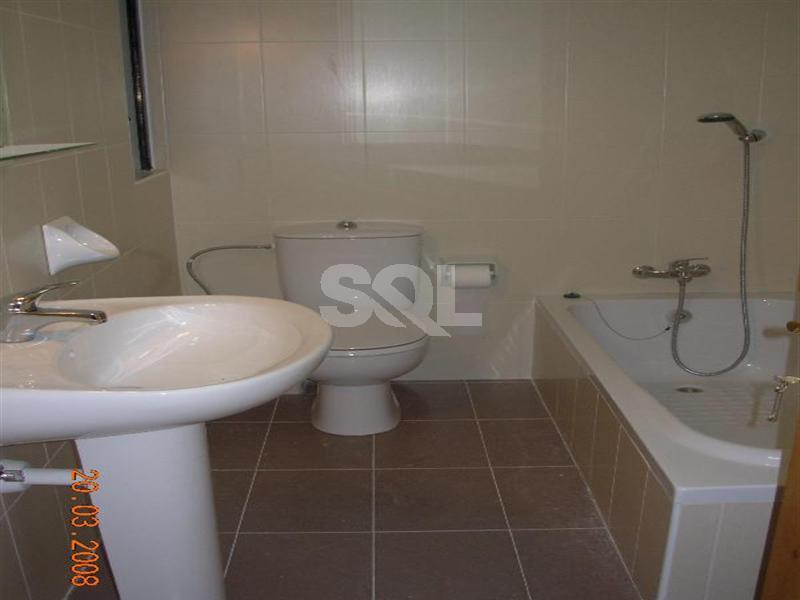 Apartment in Qawra To Rent