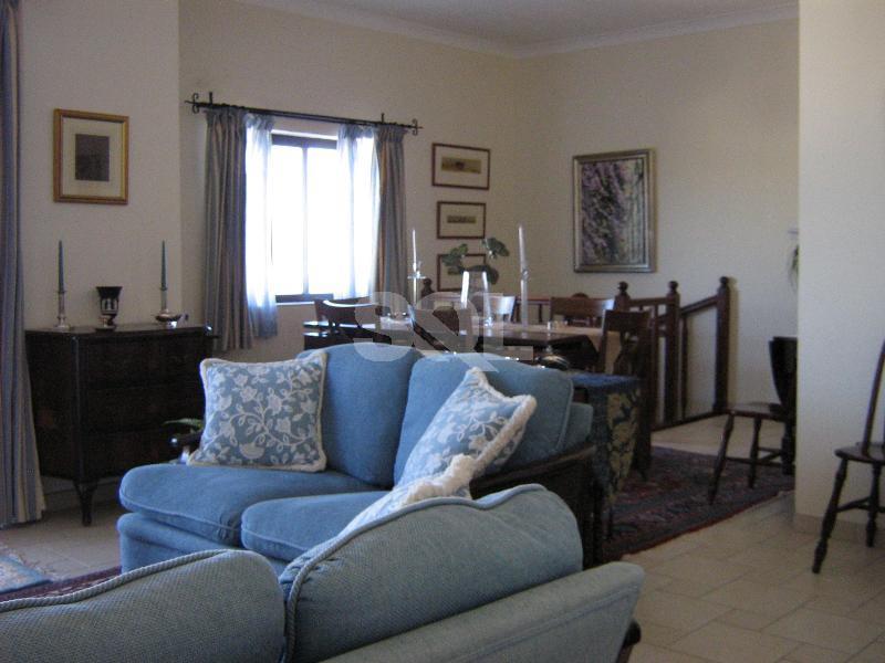 Villa in Xemxija To Rent