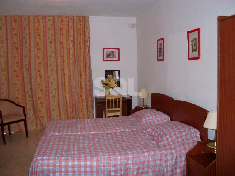 Apartment in Bugibba To Rent