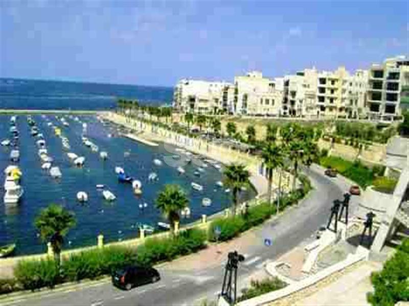 Apartment in Bugibba To Rent