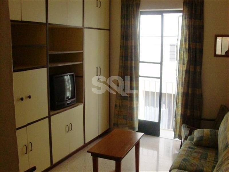 Apartment in Bugibba To Rent