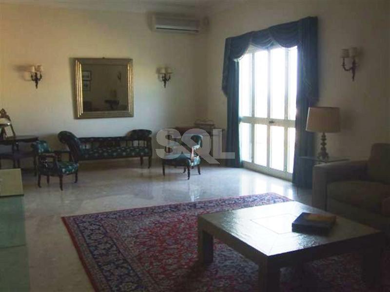 Bungalow in Iklin To Rent