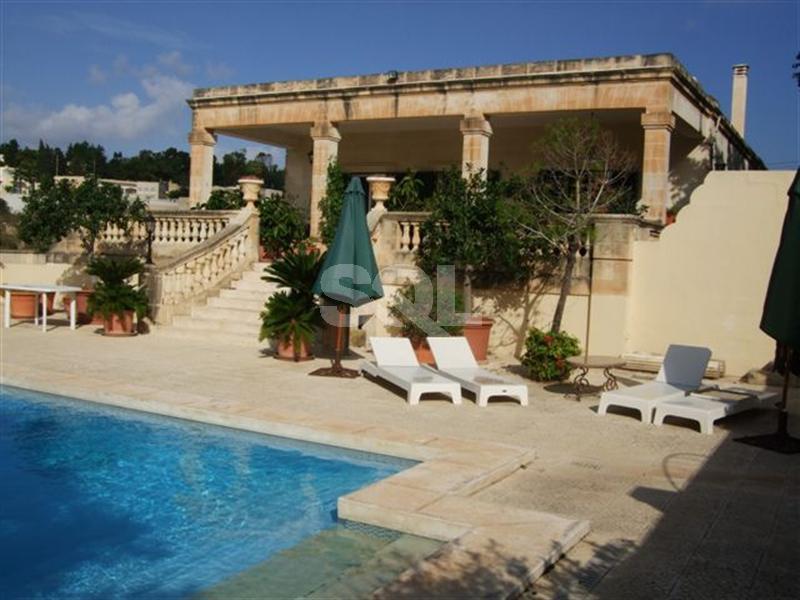 Bungalow in Iklin To Rent