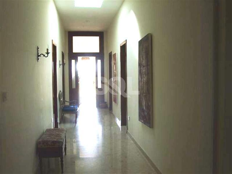 Bungalow in Iklin To Rent