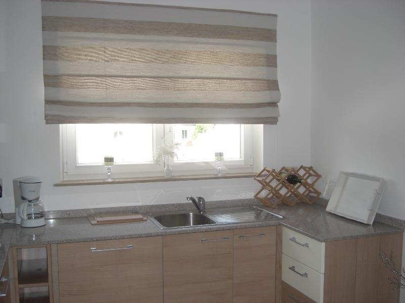 Ground Floor Maisonette in The Gardens To Rent