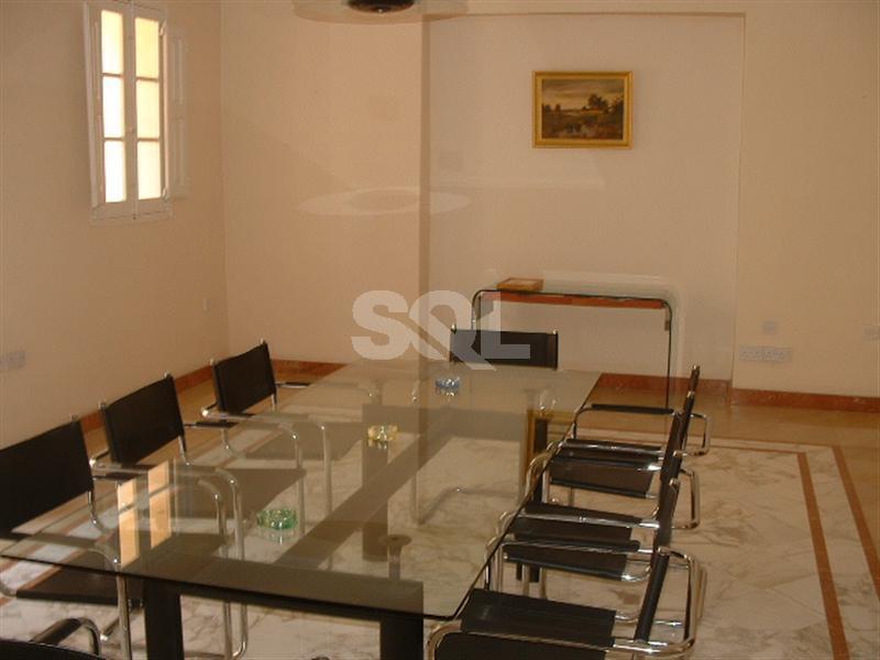 Retail/Catering in Valletta To Rent