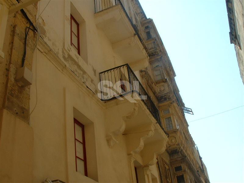 Retail/Catering in Valletta To Rent