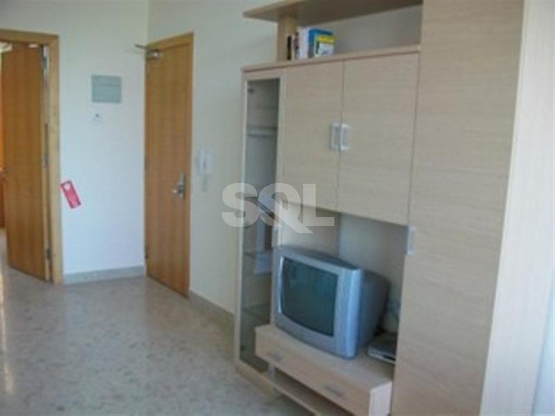 Penthouse in Gzira To Rent