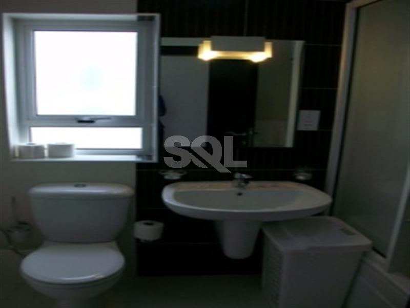 Apartment in Gzira To Rent