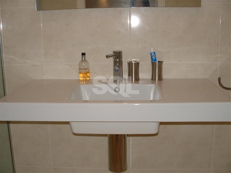 Apartment in Ta' L-Ibrag To Rent