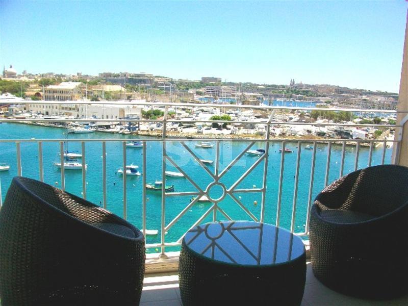 Apartment in Gzira To Rent