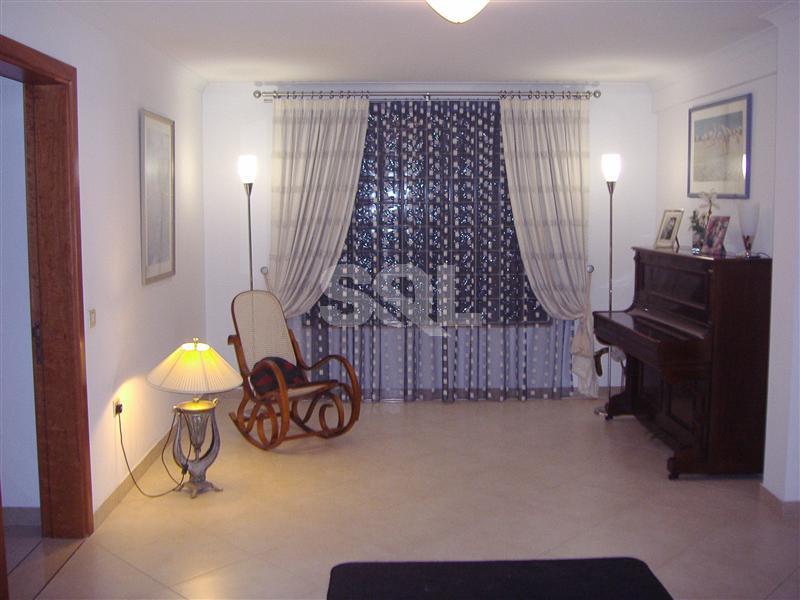 Apartment in Portomaso To Rent