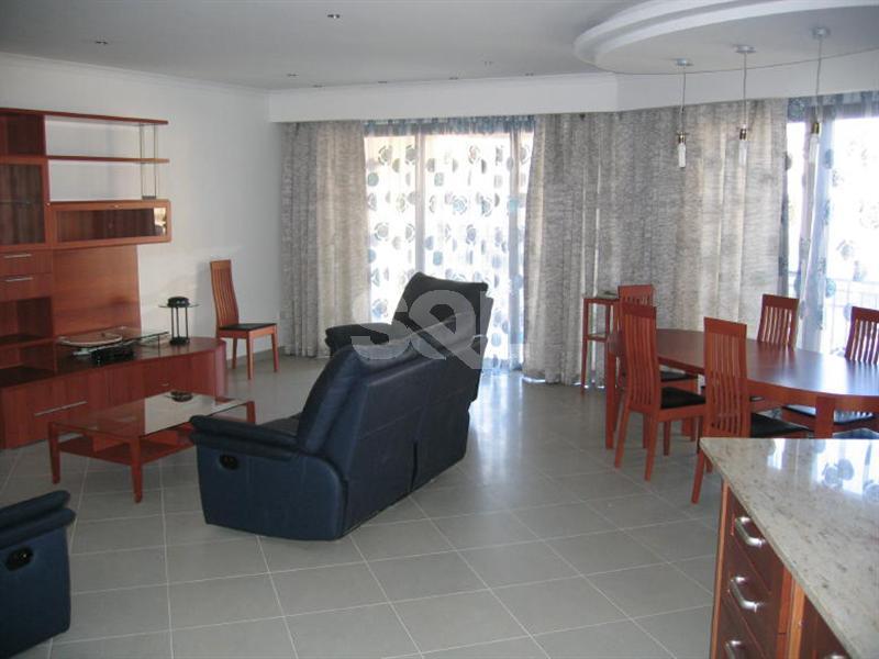 Apartment in Portomaso To Rent