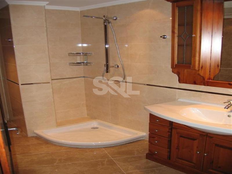 Apartment in Portomaso To Rent