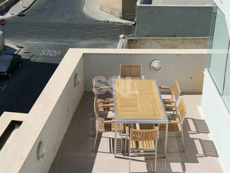 Penthouse in Balzan To Rent