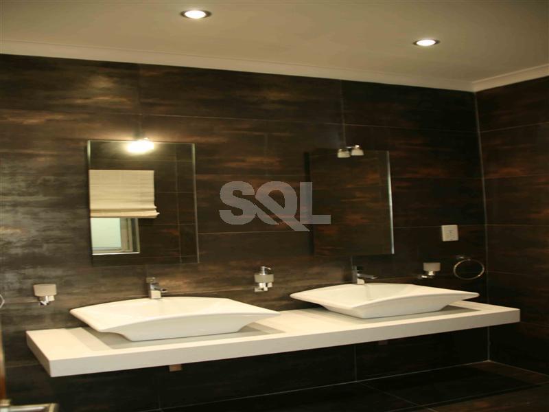 Penthouse in Balzan To Rent