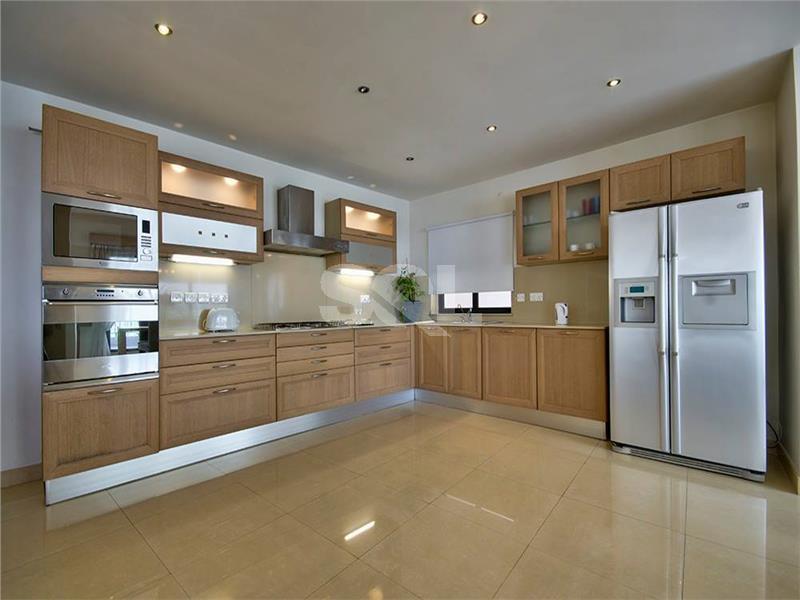 Penthouse in Sliema To Rent