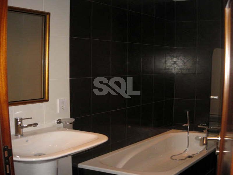 Penthouse in Sliema To Rent