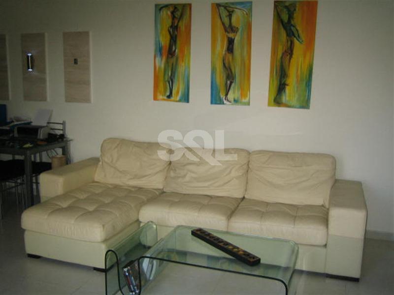 Apartment in Gzira To Rent