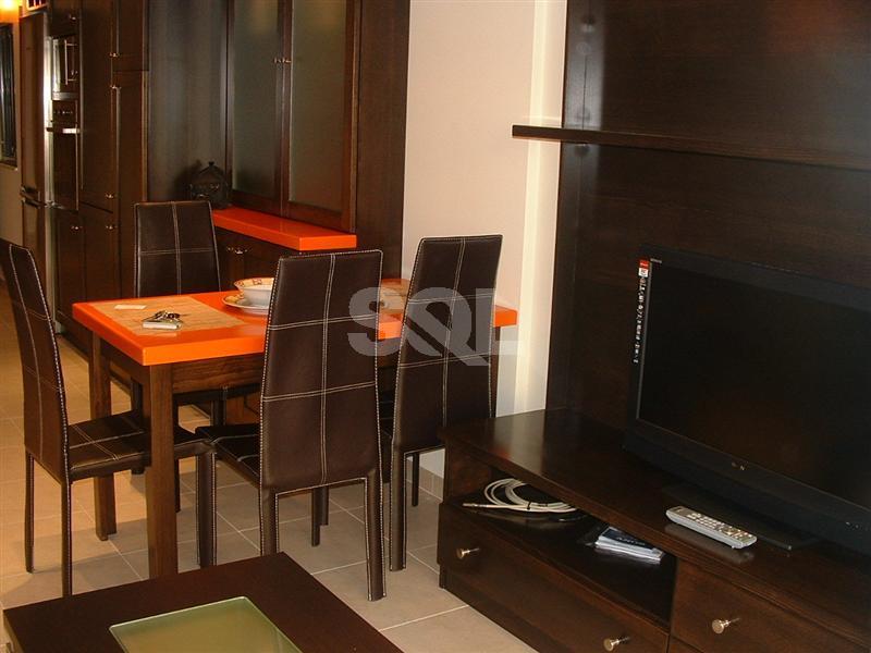 Apartment in Portomaso To Rent