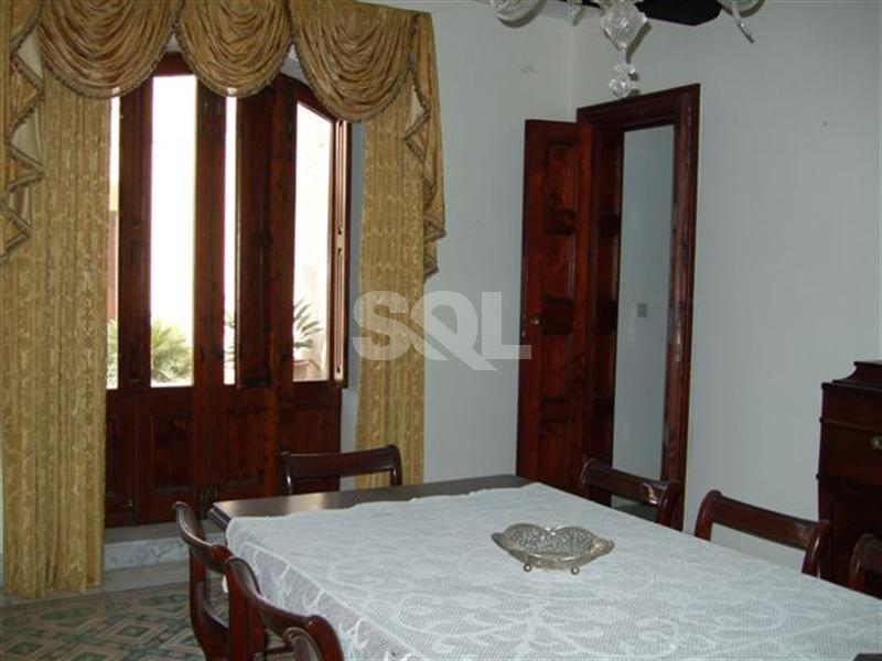 Palazzo in Attard To Rent