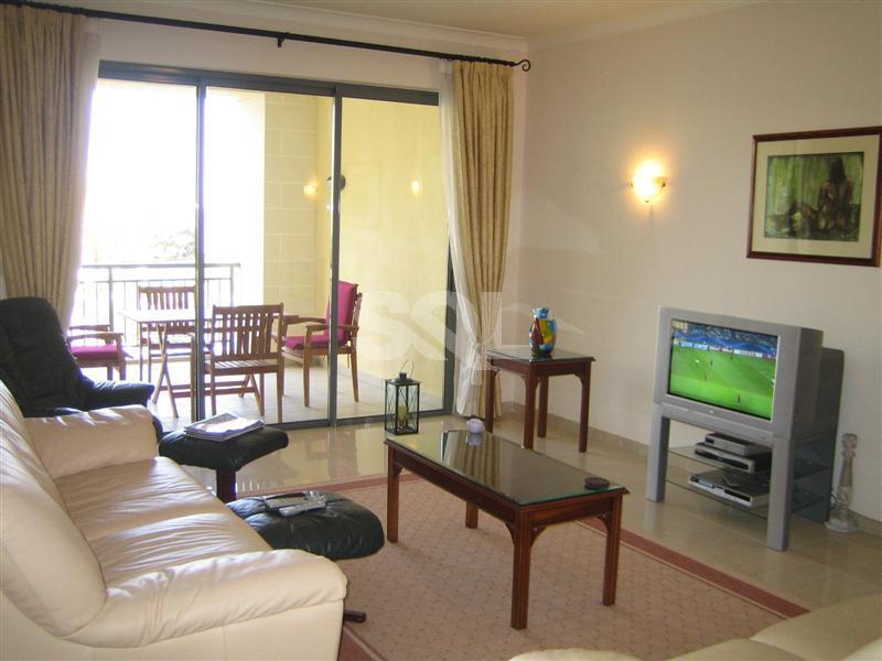 Apartment in Portomaso To Rent