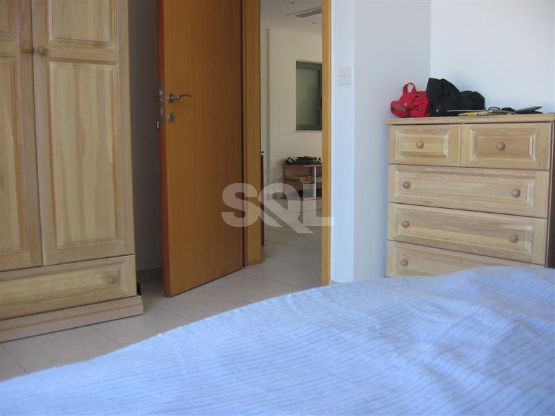 Apartment in Portomaso To Rent