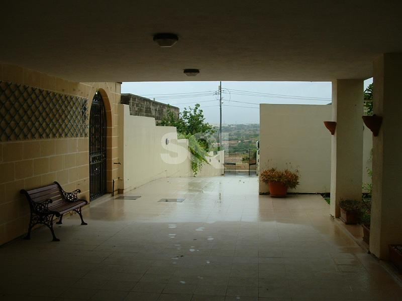 Bungalow in Attard To Rent