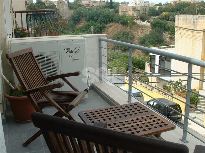 Apartment in Ta' L-Ibrag To Rent