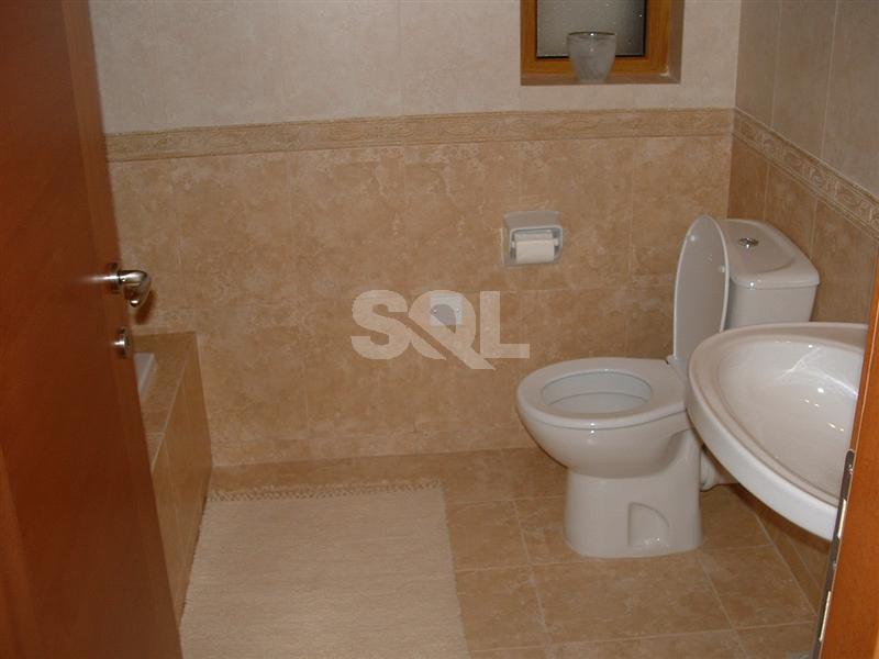 Apartment in The Village To Rent