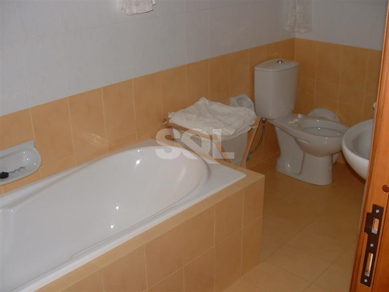 Ground Floor Maisonette in Bahar ic-Caghaq To Rent