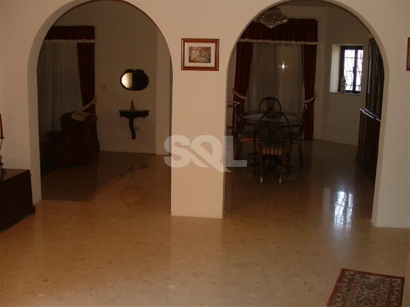 Villa in Madliena To Rent