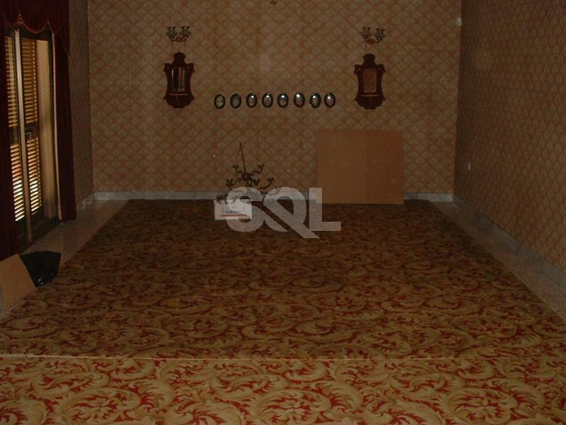 Villa in Birkirkara To Rent