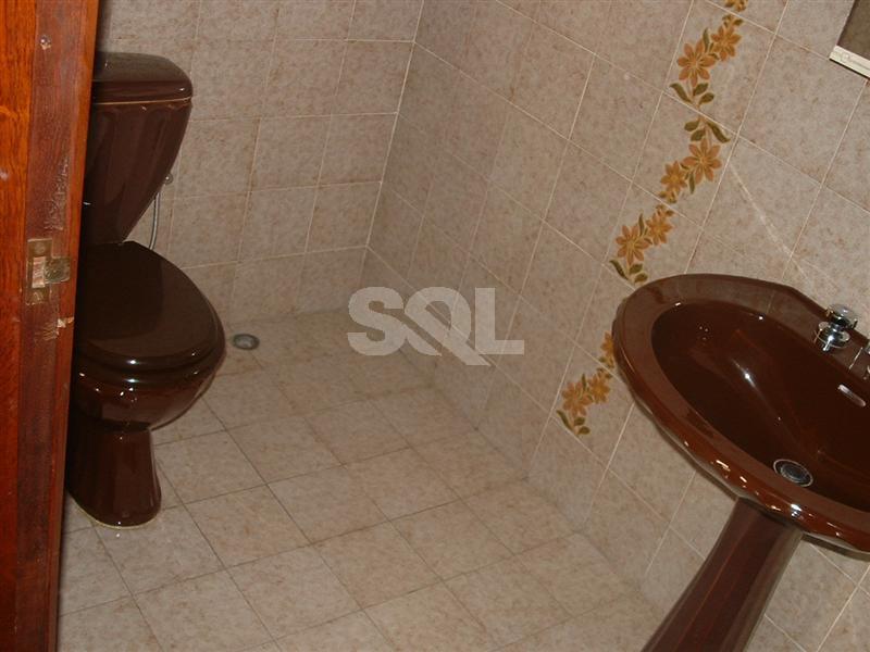 Villa in Birkirkara To Rent