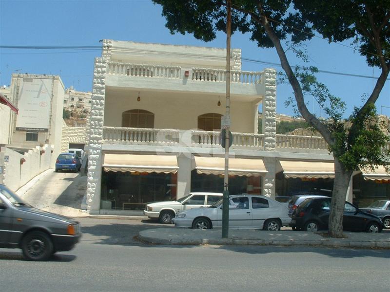 Villa in Birkirkara To Rent