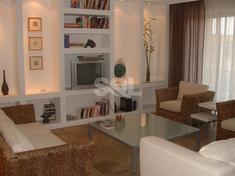 Apartment in Xemxija To Rent