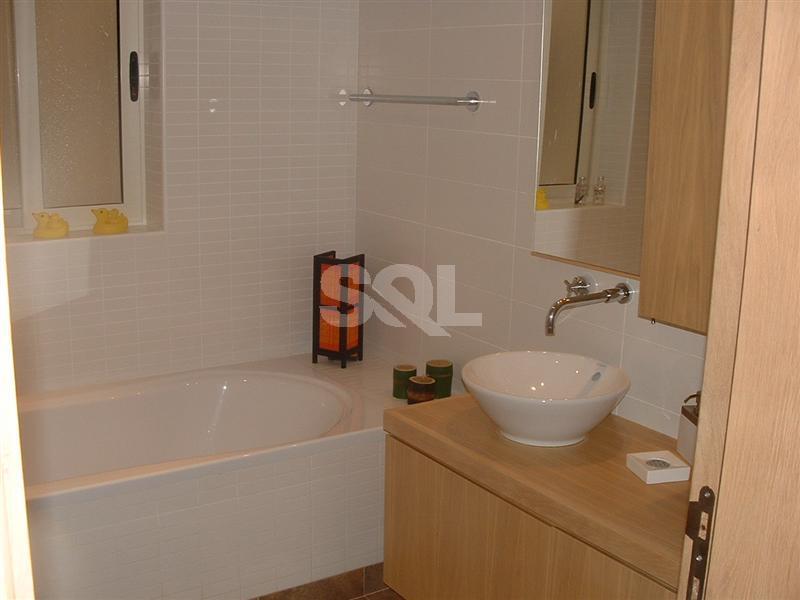 Apartment in Xemxija To Rent