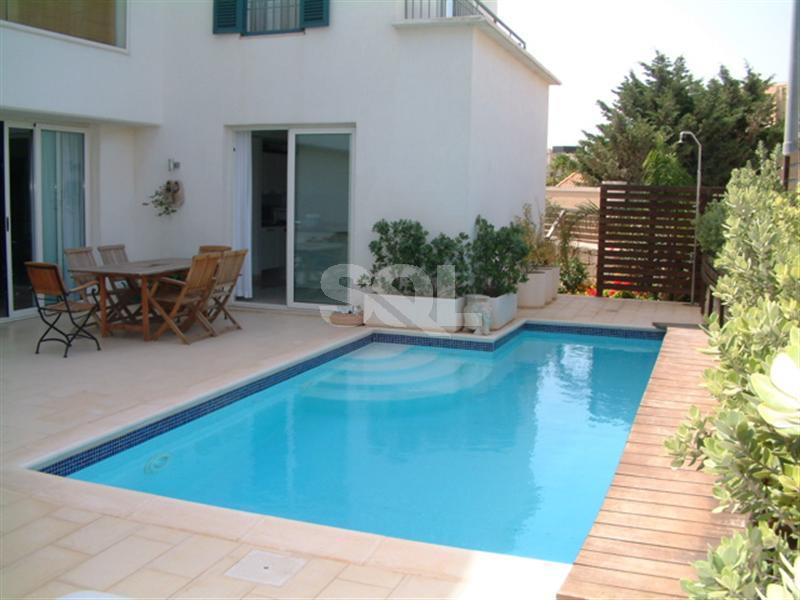 Villa in Naxxar To Rent