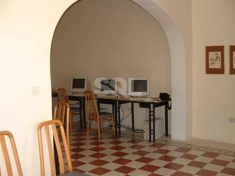 Retail/Catering in San Gwann To Rent