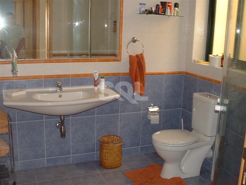 Penthouse in St. Andrews To Rent