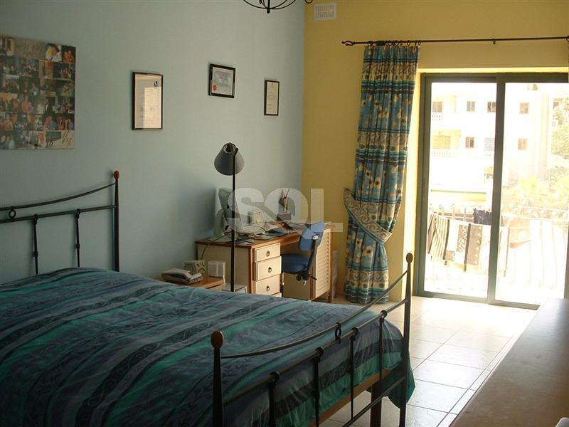 Penthouse in St. Andrews To Rent