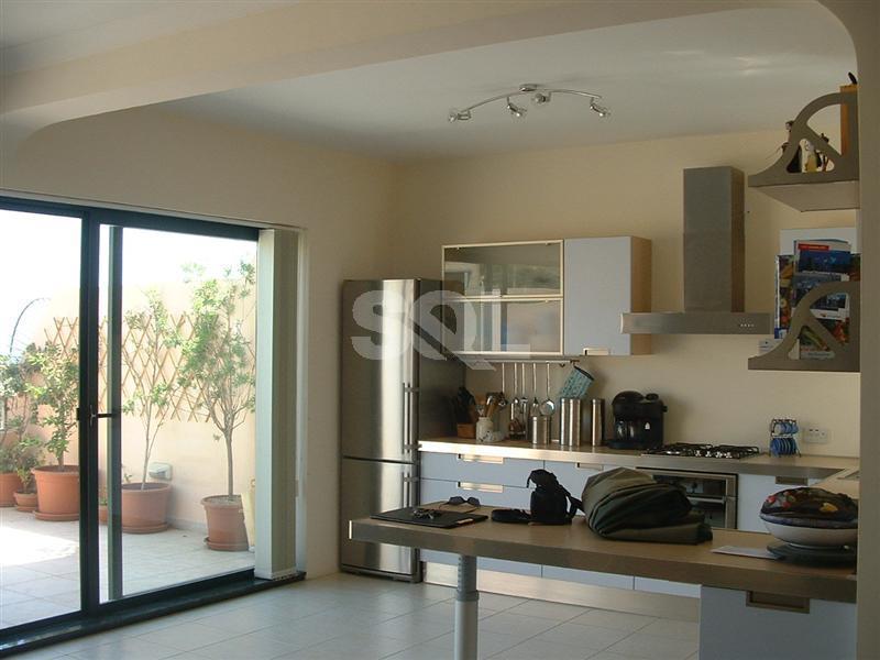 Penthouse in St. Andrews To Rent