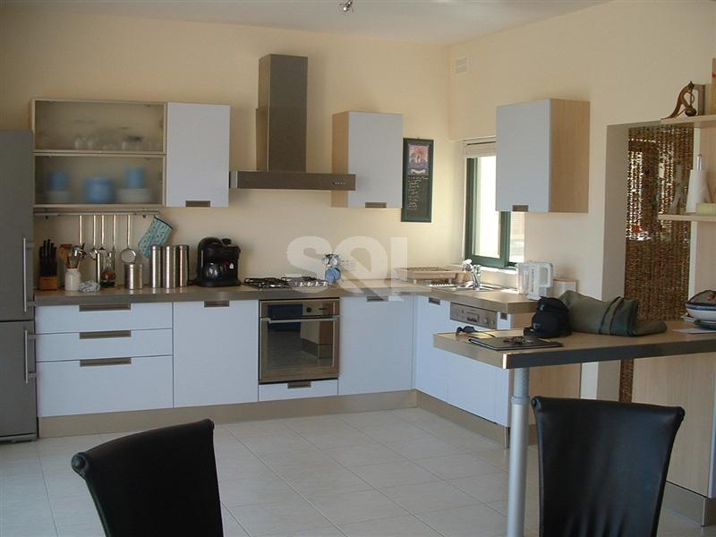 Penthouse in St. Andrews To Rent