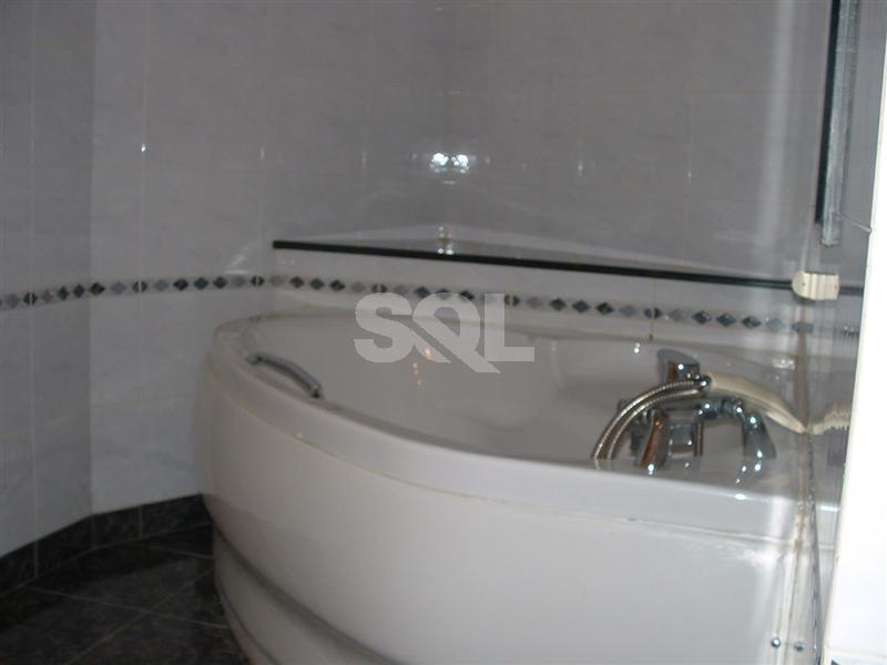 Apartment in Paceville To Rent