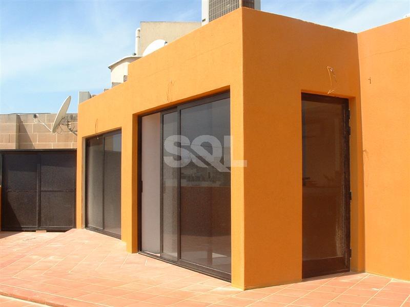 Apartment in Paceville To Rent