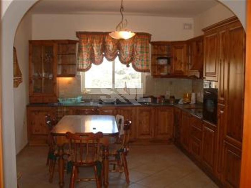 Maisonette in Wardija To Rent