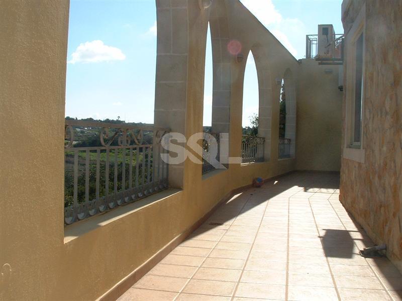 Maisonette in Wardija To Rent