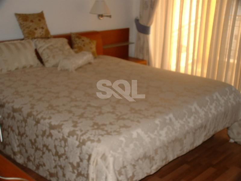 Apartment in Portomaso To Rent