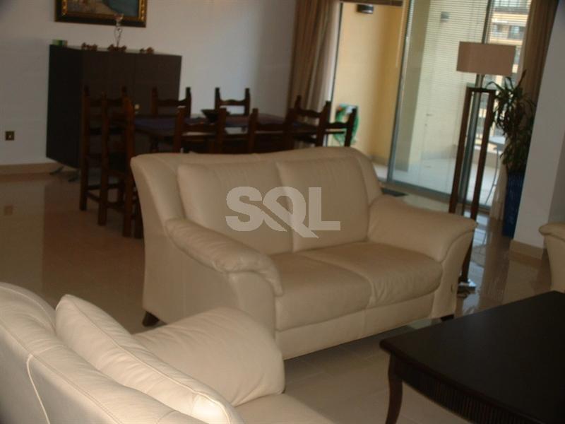 Apartment in Portomaso To Rent