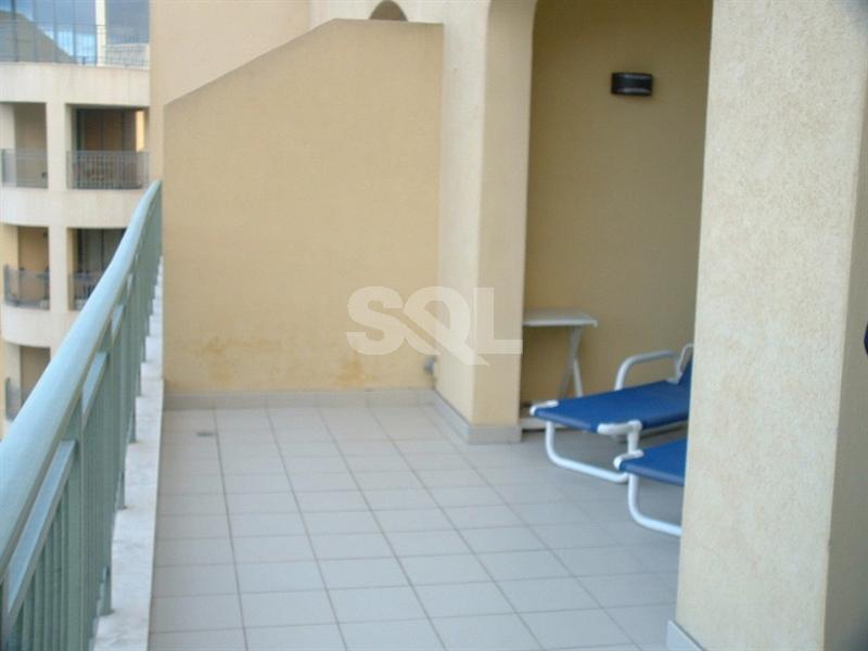 Apartment in Portomaso To Rent